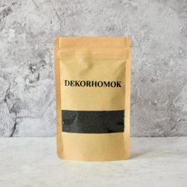 Fekete dekorhomok